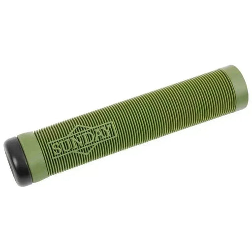 Green Sunday Cornerstone Grip with ribbed design and black Odyssey Par End, 150mm length