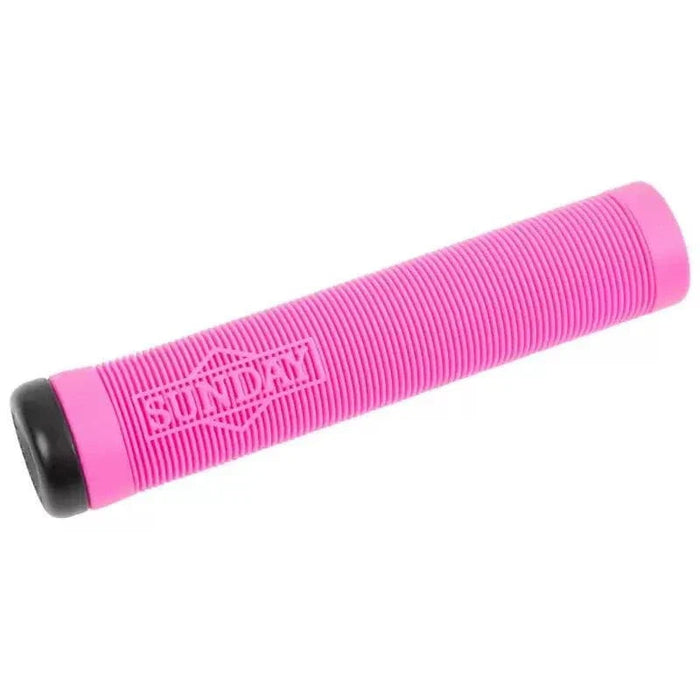 Pink Sunday Cornerstone Grip with ribbed design and black Odyssey Par End