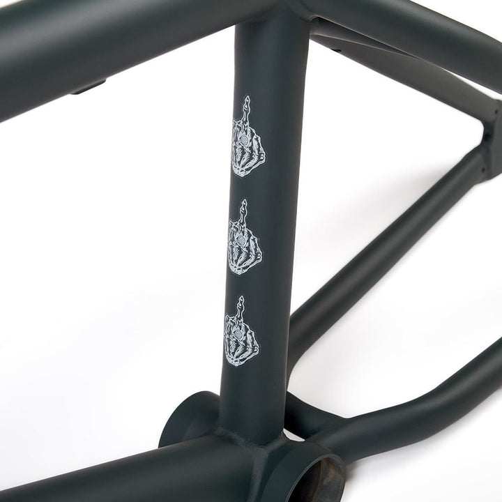 FIEND GARRET REYNOLDS SIGNATURE FRAME