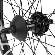 ÉCLAT BONDI / CORTEX EVO CS rear wheel with fully sealed hub and eclat steel spokes.