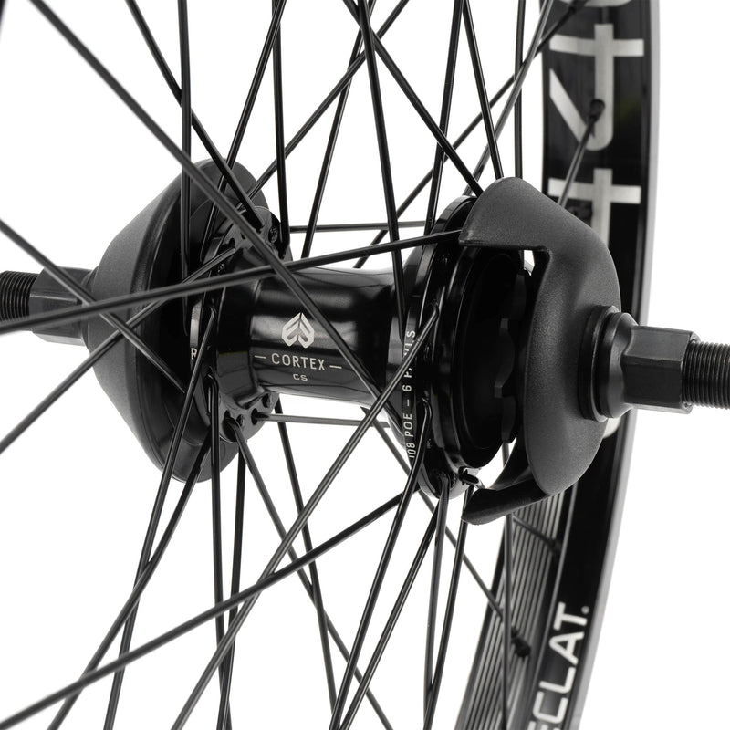 ÉCLAT E440 rear wheel with Cortex EVO hub, showing black steel spokes and E440 rim.