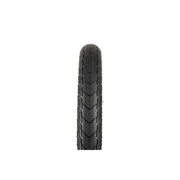 ÉCLAT VAPOUR TIRE, black, 2.4" wide, durable tread, Cobweb and Pangolin technology for grip and protection.