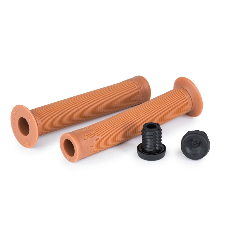 ÉCLAT BRUNO GRIP in gum color with VEX K compound rubber and nylon corkx V2 barends.