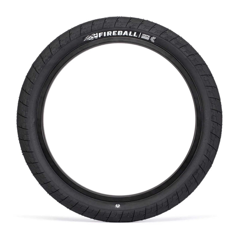 ÉCLAT FIREBALL TIRE with grind resistant tread and Pangolin sidewall for durability and traction.