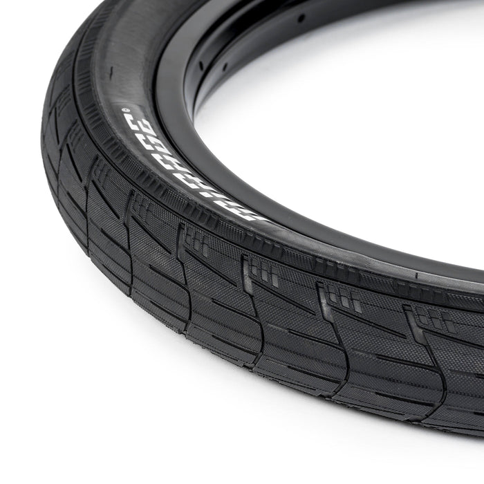 éclat Mirage Tire