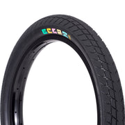 ÉCLAT MORROW TIRE with grippy tread, Cobweb anti-puncture casing, and Pangolin sidewall protection.