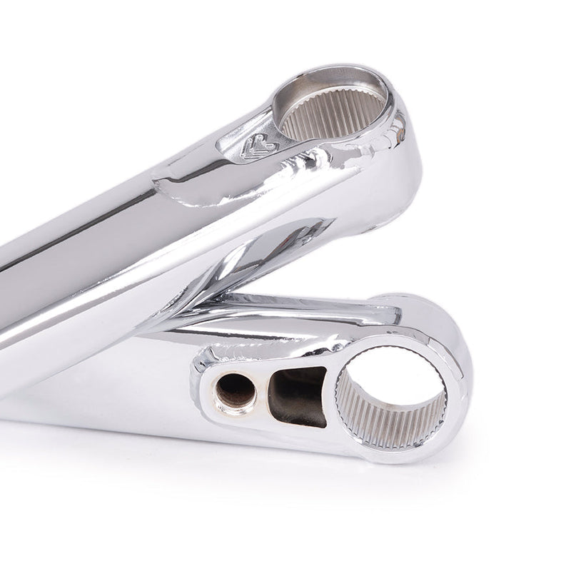 ÉCLAT ONYX CRANKS with super-hollow 24mm spindle and durable chromoly design.