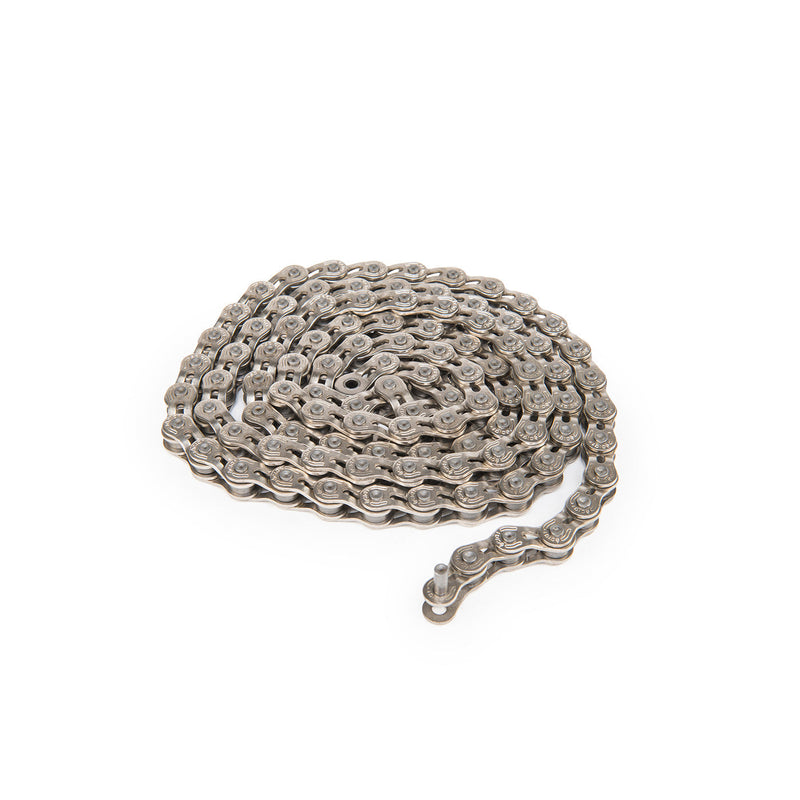 ÉCLAT STROKE HALFLINK CHAIN in silver color, steel with chromized treatment, featuring strong pins and plates for durability.