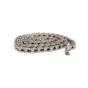 ÉCLAT STROKE HALFLINK CHAIN in silver with weight-saving slots and strong design.