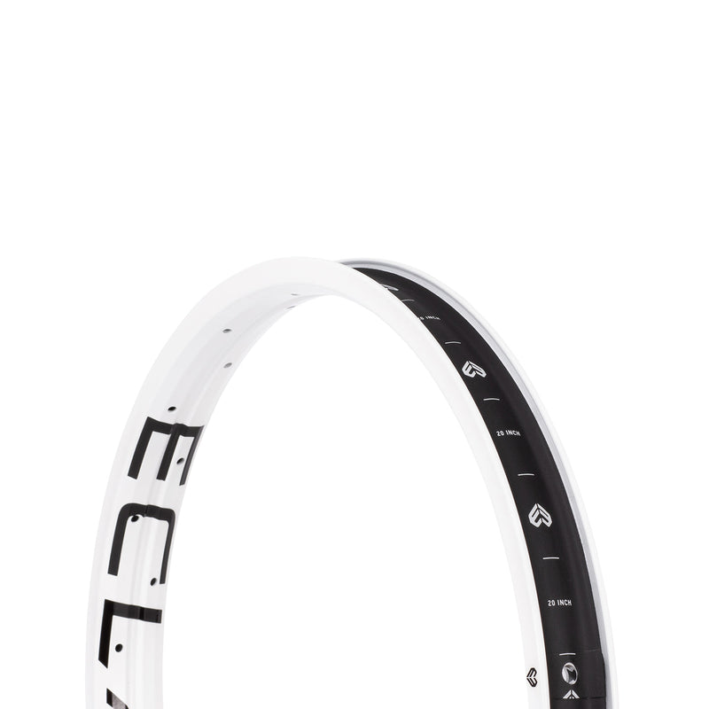 ÉCLAT TRIPPIN RIM, 38mm wide, durable triple pin design, 6061-T6 alloy.