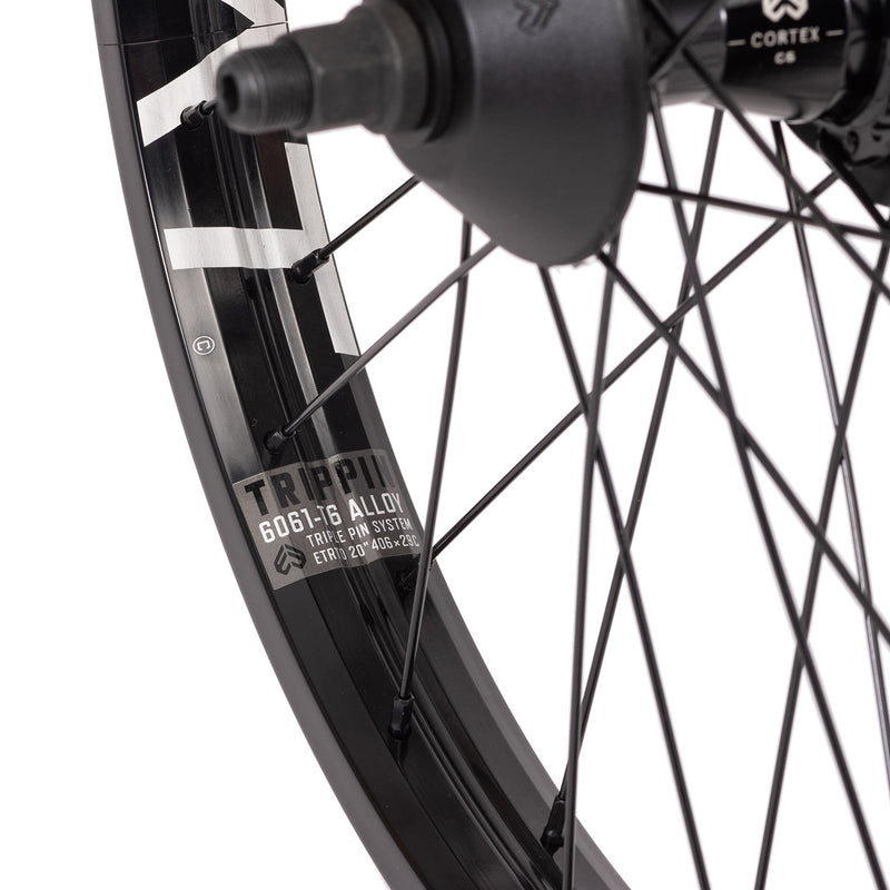 ÉCLAT TRIPPIN/CORTEX CASSETTE rear wheel with 36h alloy rim and sealed hub.