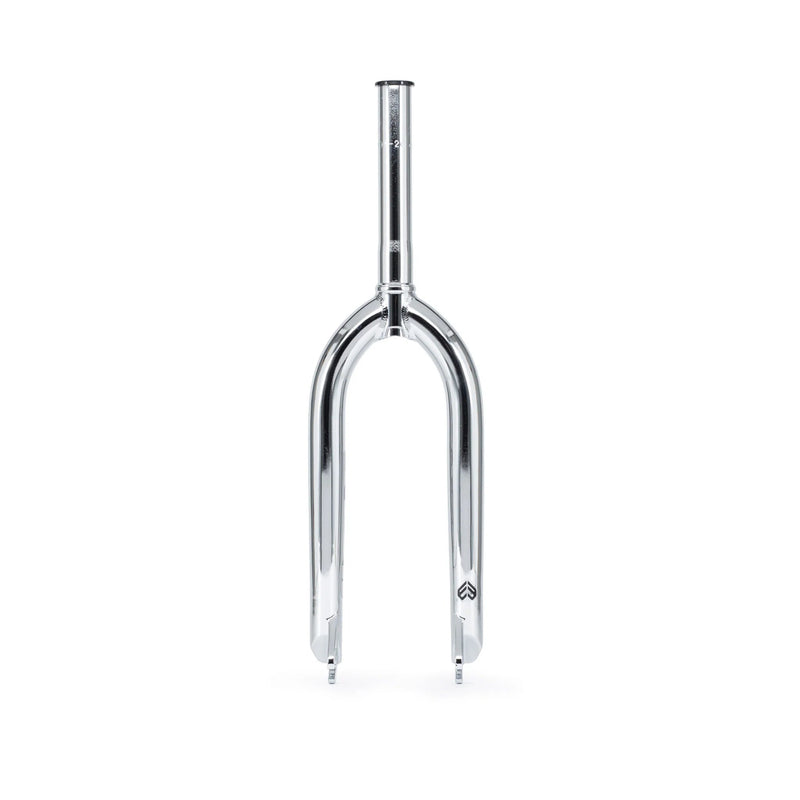 Éclat Coda Fork in seamless 4130 crmo with CNC'd steerer and invest cast dropouts, shown upright.