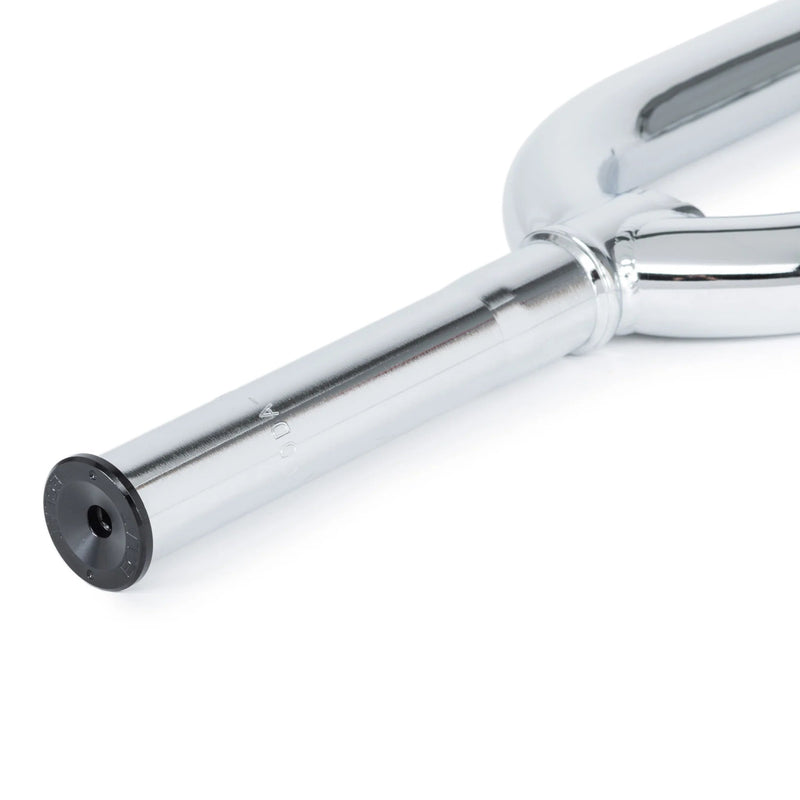 Éclat Coda Fork, seamless 4130 crmo, CNC'd steerer, peg-friendly, lifetime guarantee.