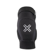 Black FUSE ALPHA CLASSIC KNEE PAD with durable Duratex neoprene, EVA foam protection, and anti-slip sharkskin gripper for impact resistance and comfort.