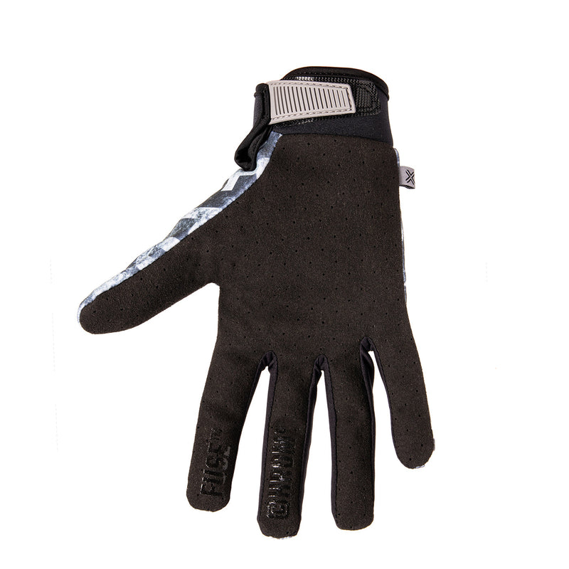 FUSE CHROMA GLOVE - MTN with durable Clarino palm, silicone grips, and adjustable wrist strap.