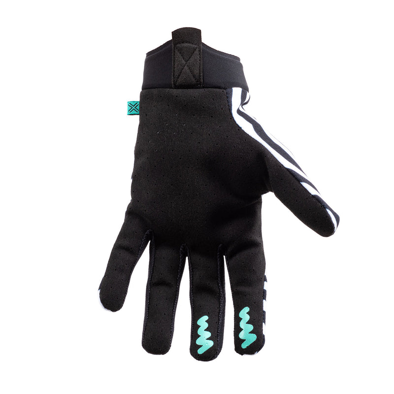 FUSE OMEGA GLOVE - SONAR with breathable upper, neoprene sleeve, and durable Clarino palm material for enhanced performance and comfort.