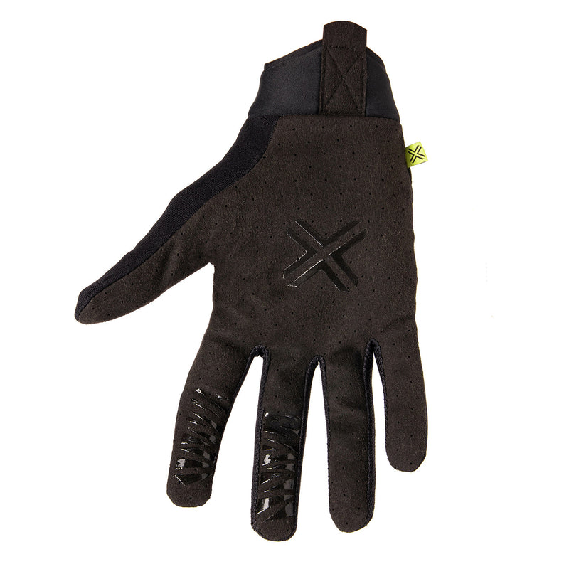 FUSE OMEGA GLOVE BLACK with breathable upper, durable Clarino palm, and silicone grips.