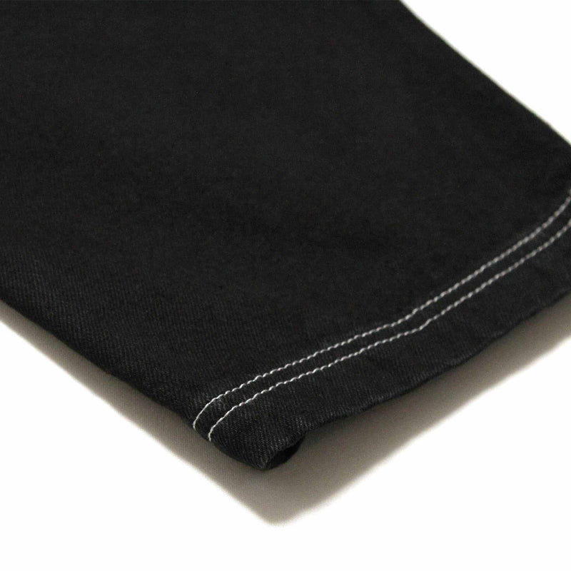 HEAVIES CLASSIC BLACK JEANS with double-stitched leg cuffs.