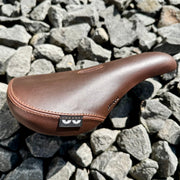 ÉCLAT VOID PIVOTAL SEAT - People's Store