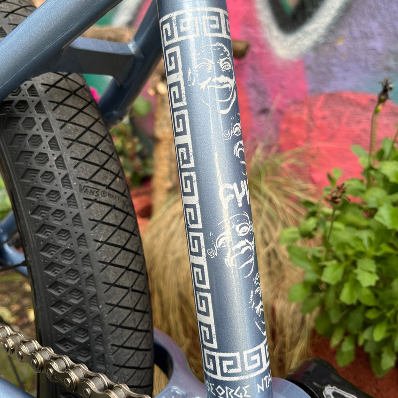 CULT/ SHORTY IC2  X PEOPLE´S STORE CUSTOM BIKE