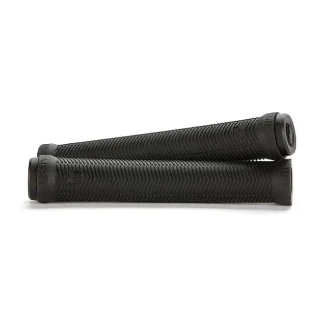 Black flangeless Merritt Itsy Grip bike handlebar grips with soft Kraton rubber and insert bar ends.