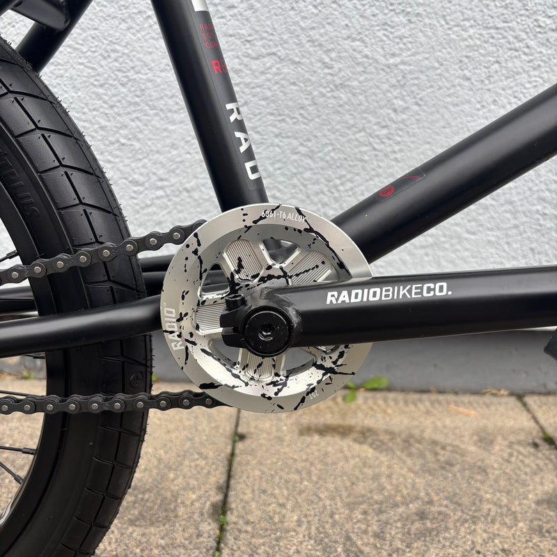 RADIO COMRAD  /DISPLAY MODEL