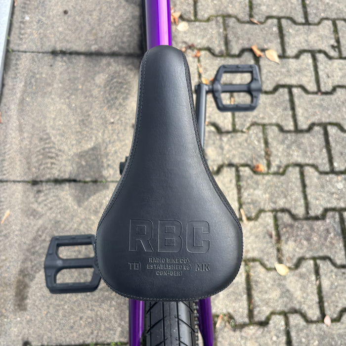 RADIO DARKO /DISPLAY MODEL