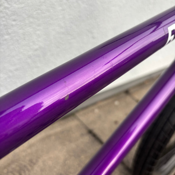 RADIO DARKO /DISPLAY MODEL