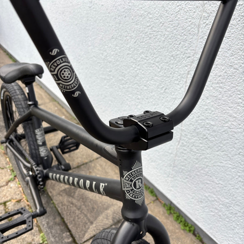 WETHEPEOPLE REVOLVER DISPLAY MODEL BIKE