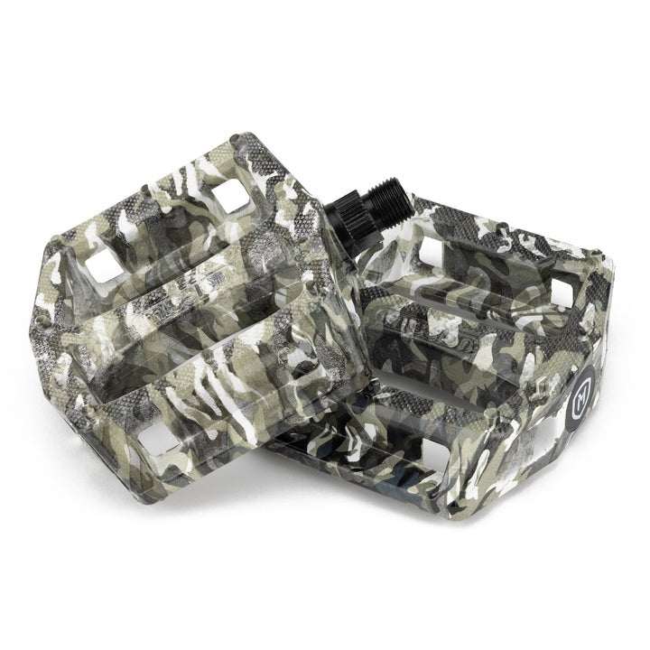 Camouflage MISSION IMPULSE PEDALS with 12 traction pins, nylon composite body, and chromoly steel spindle for superior bike grip