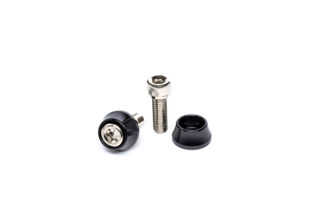 Radio SONAR 135 Rear Hub Female Bolt & Flush Mount Set