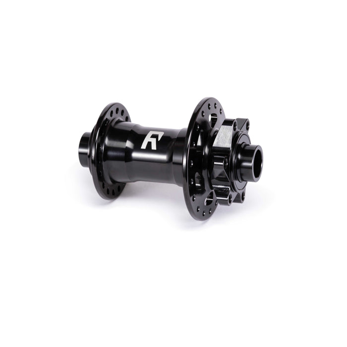 Black RADIO SONAR MTB front hub for thru-axle mountain bikes with 6-bolt disc mount and high-grade alloy construction