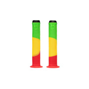 SALTPLUS XL GRIPS in rasta color, made of soft VEX Kraton rubber with flanged design and SALTPLUS push-in bar ends.