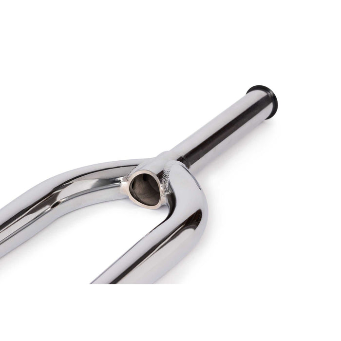 Chrome Saltplus HQ Fork with heat-treated full Japanese M2 chromoly, 26mm offset, CNC steerer tube, and laser cut dropouts.