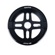 SALTPLUS ORION GUARD sprocket in black, featuring integrated 8mm thick sprocket guard for enhanced chain protection, shown in 28t size.