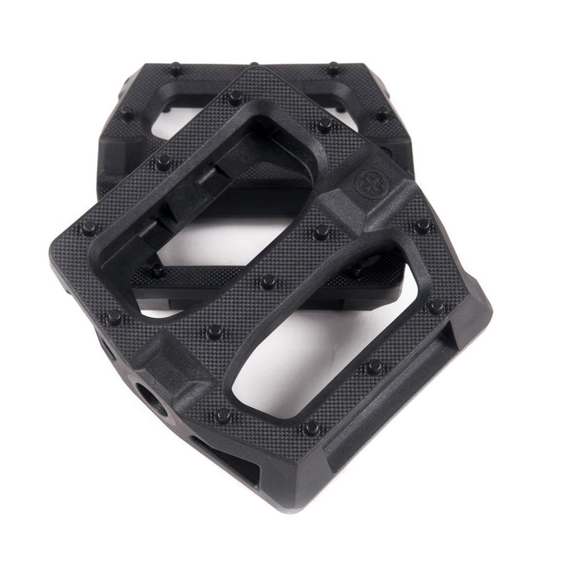 Black SALTPLUS STEALTH sealed replacement pedal body made of nylon and fiberglass with low friction surface and grippy design