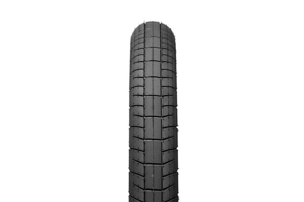 Saltplus Sting Tire