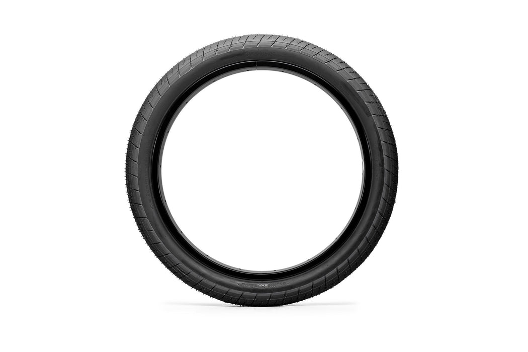 Saltplus Sting Tire