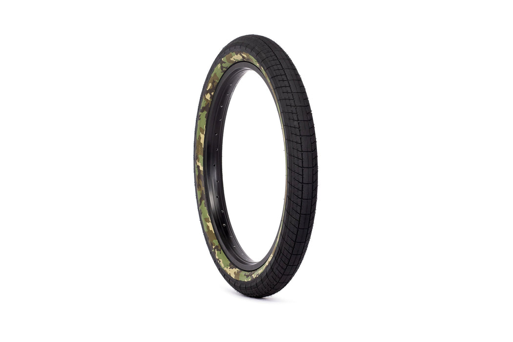 Saltplus Sting Tire