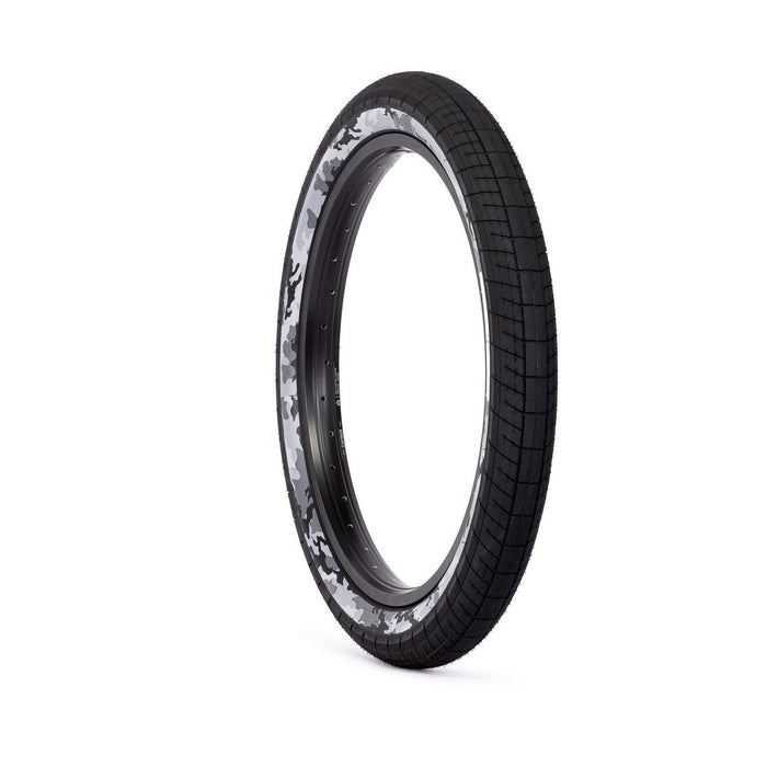 Saltplus Sting Tire