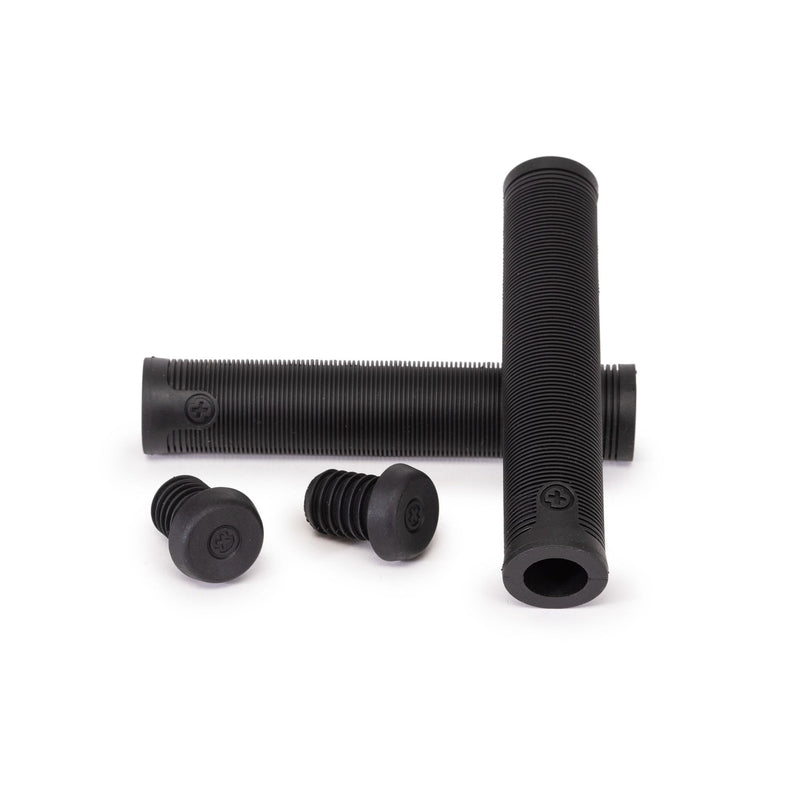 SALTPLUS XL GRIPS in black with bar ends, made from super soft VEX Kraton rubber, ideal for wider bars.