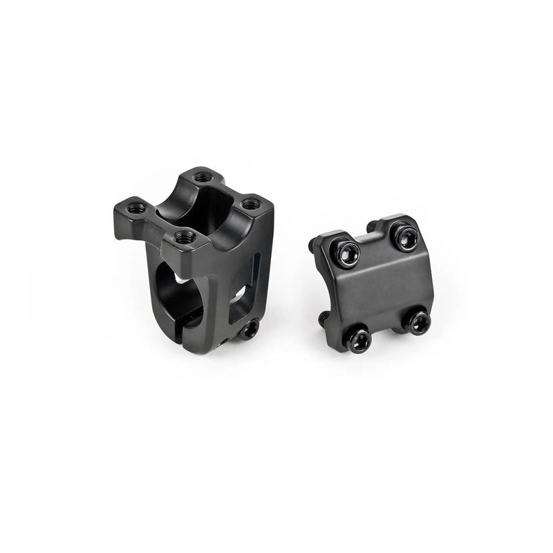 SALT JUNIOR Frontloader Stem in black with 1 1/8" steerer and 40mm reach.