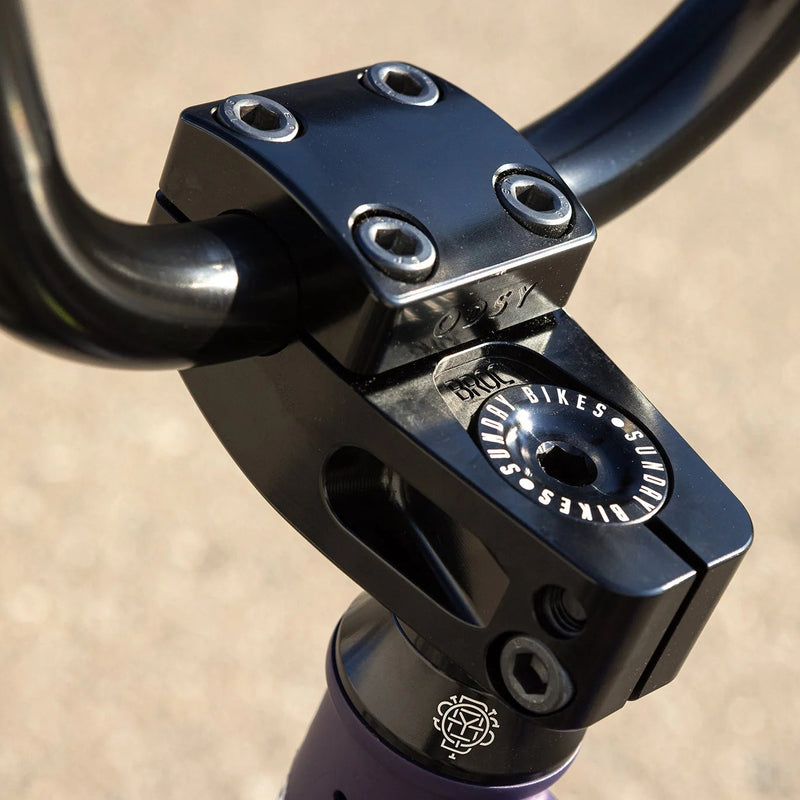 SUNDAY DARKWAVE AUTHENTIC 2025