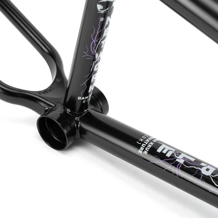 Wethepeople Network Frame "Dan Kruk" Signature