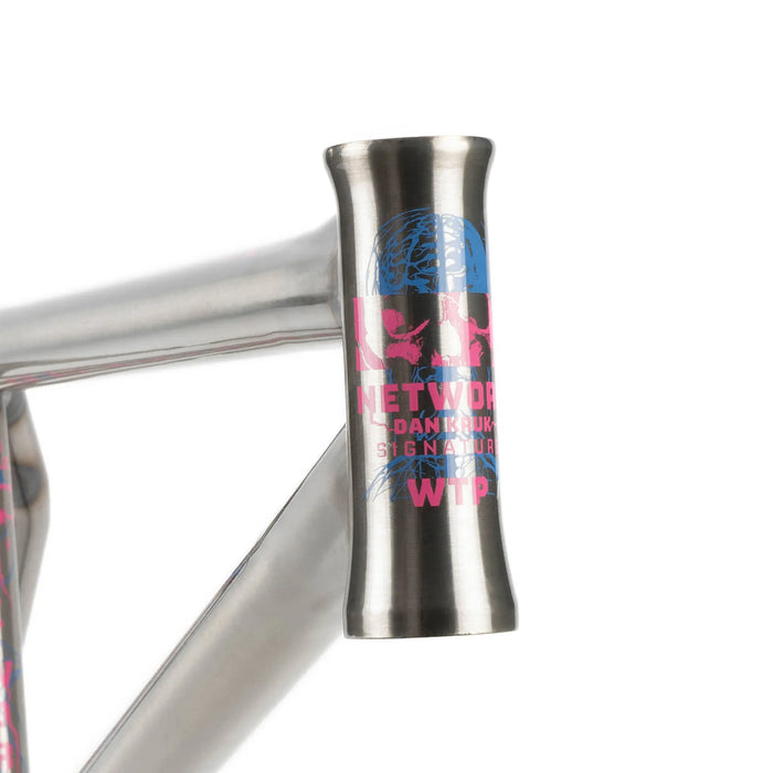 Wethepeople Network Frame "Dan Kruk" Signature