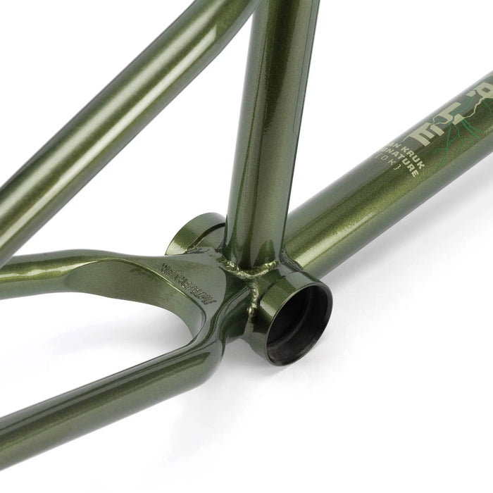 Wethepeople Network Frame "Dan Kruk" Signature