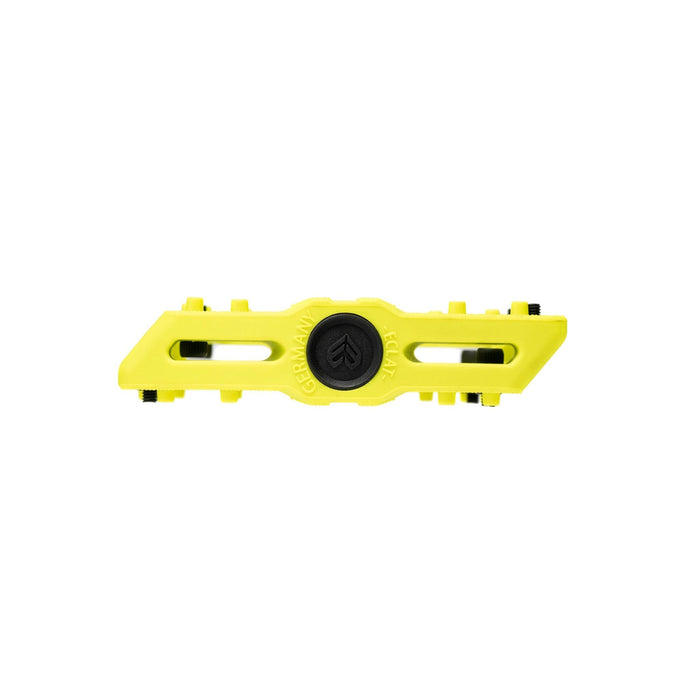 Bright yellow Éclat Contra pedal with slim design and durable crmo spindle.