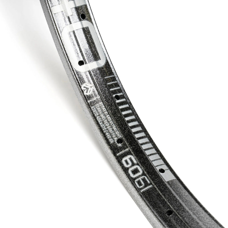 People's Store ÉCLAT E440 RIM