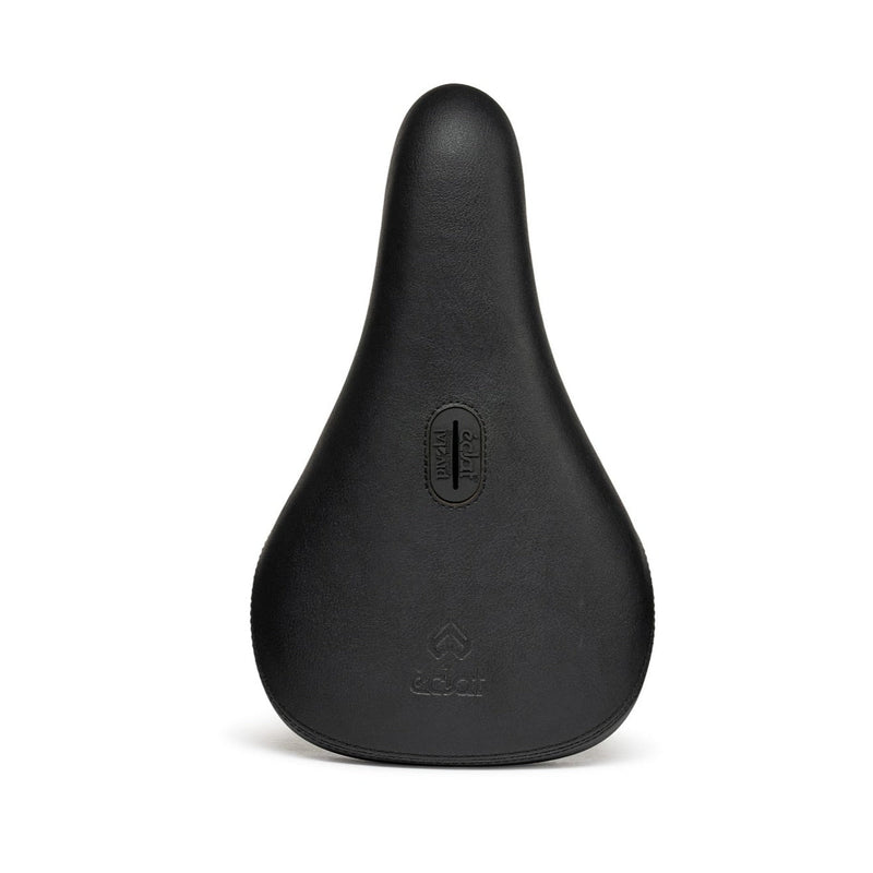 ÉCLAT OZ SEAT, black pivotal bicycle seat with slim design and polypropylene base.