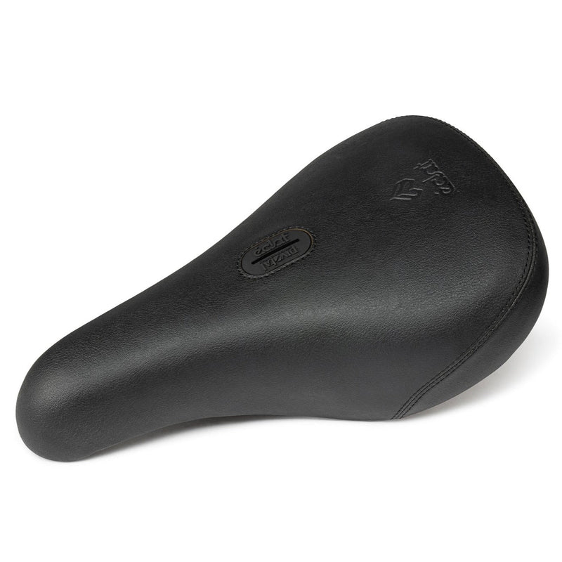 ÉCLAT OZ SEAT black pivotal seat with minimal design, available in slim and fat versions, 100% polypropylene base.